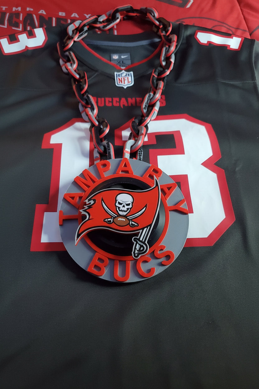 THIS CHAIN SPINS! Tampa Bay Buccaneers Hype chain that spins.